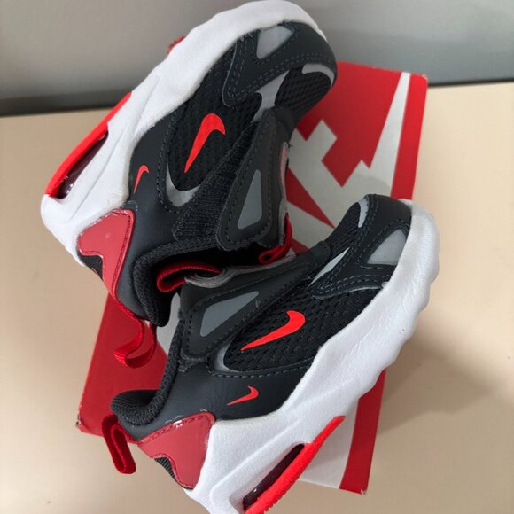 NIKE TODDLER SNEAKER VELCRO SIZE 4C - Picture 8 of 10